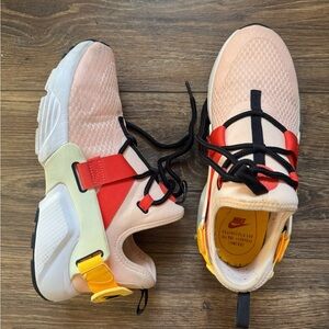 Nike Air Huarache City Low 9W